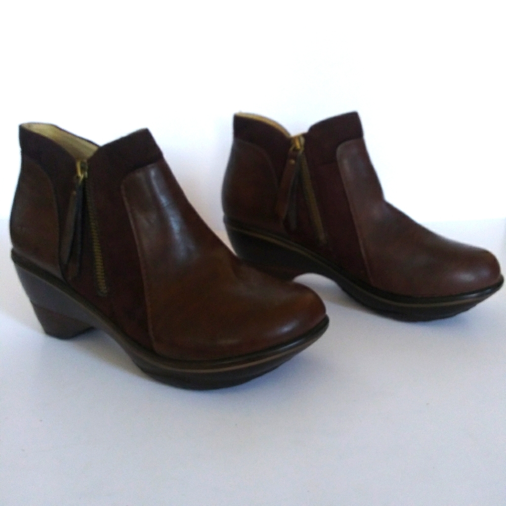 JBU "pilot encore" leather heeled boots/booties